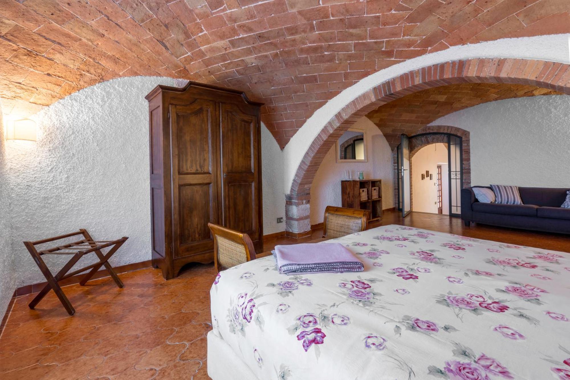 Agriturismo Agresto Apartments, Pool, Siena Hills Casole dʼElsa المظهر الخارجي الصورة